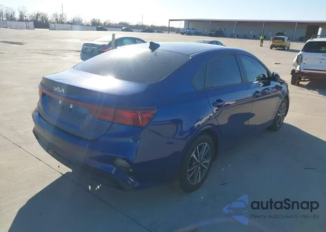 2023 Kia Forte Lxs z USA, uszkodzony, nr VIN 3KPF24AD2PE524412